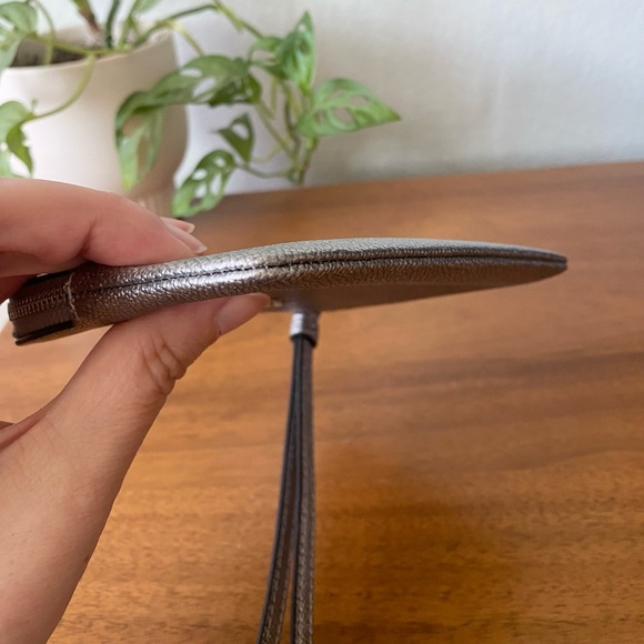 NEW Coach Corner Zip Wristlet Silver Metallic Ash Leather Wallet Glam Clutch - Picture 10 of 15